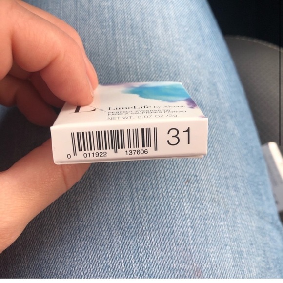 2/$30 LimeLife - Eyeshadow #31 Ready, Jetset, Go - Picture 3 of 4